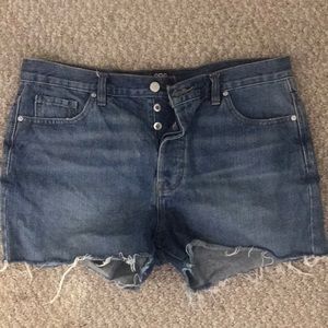 boyfriend low rise denim shorts